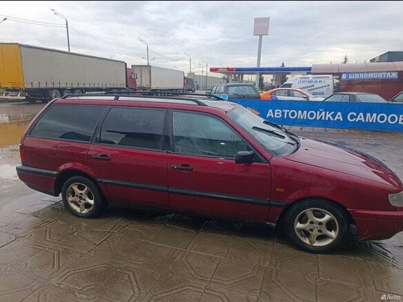 1994 Volkswagen Passat B4, красный, 200000 рублей - вид 1