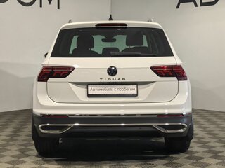 2021 Volkswagen Tiguan II Рестайлинг, белый, 3055000 рублей, вид 4