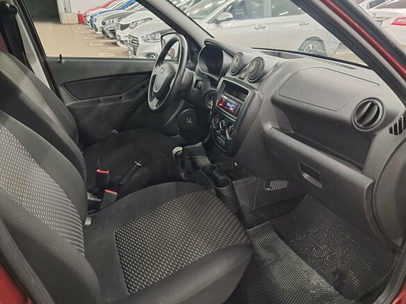2017 Lada (ВАЗ) Granta I, красный, 460000 рублей - вид 10