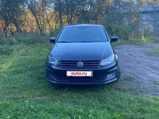 2017 Volkswagen Polo V Рестайлинг, чёрный, 1100000 рублей, вид 3