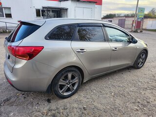 2016 Kia Ceed II Рестайлинг, серебристый, 1360000 рублей, вид 5