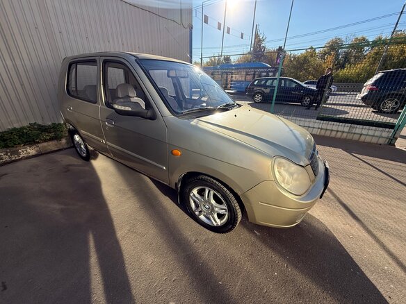 2006 BYD Flyer, золотистый, 105000 рублей - вид 9