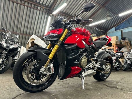 2021 Ducati Streetfighter V4, красный, 1950000 рублей, вид 2