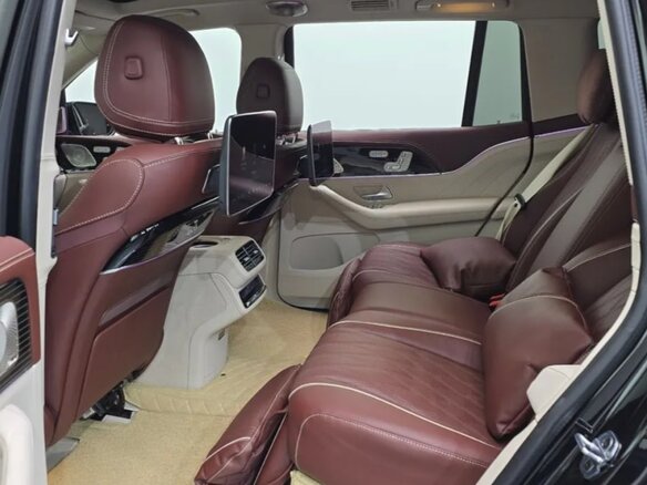 2026 Mercedes-Benz Maybach GLS 600 I Рестайлинг, чёрный, 22378876 рублей - вид 7