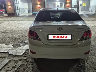 2011 Hyundai Solaris I, белый, 400000 рублей, вид 3
