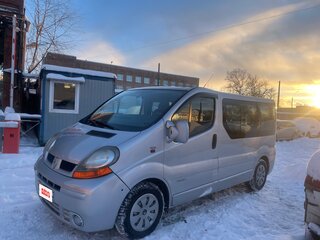 2002 Renault Trafic II, серебристый, 1200000 рублей, вид 2