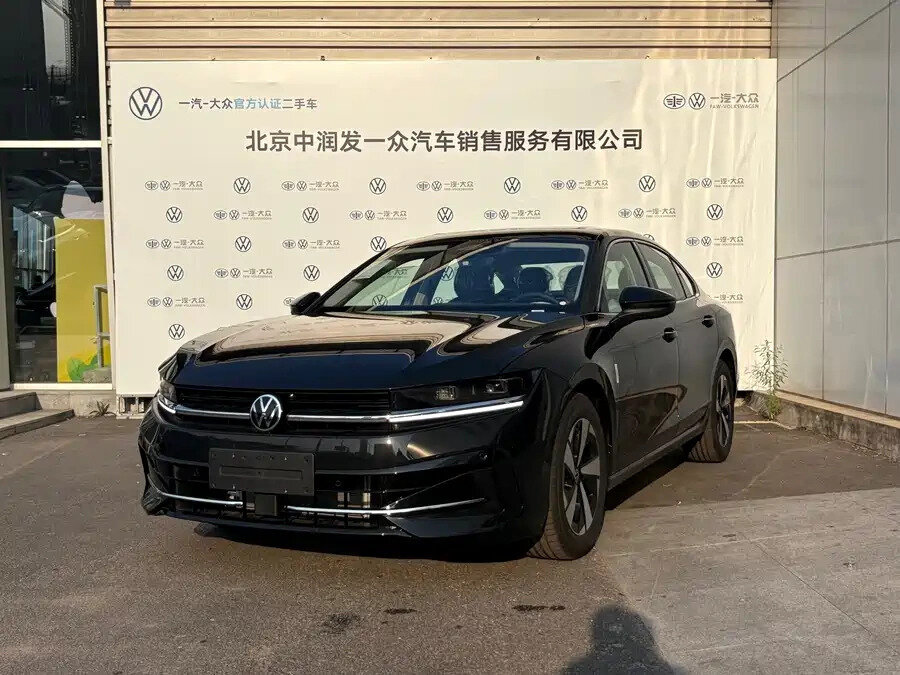 Открыть фотографии: Volkswagen Magotan B9