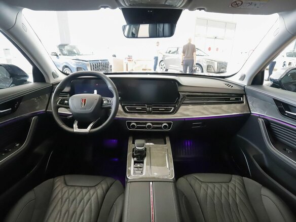 2024 Hongqi HS5 I Рестайлинг, чёрный - вид 17