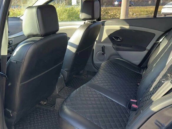 2012 Renault Fluence I, жёлтый, 350000 рублей - вид 9