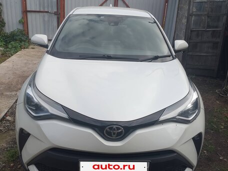 2020 Toyota C-HR I Рестайлинг, белый, 1950000 рублей, вид 1