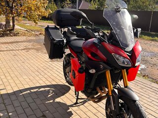 2015 Yamaha MT-09 Tracer (FJ-09), красный, 750000 рублей, вид 5