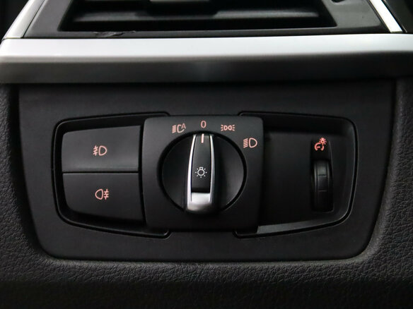 2017 BMW 3 серии 320i VI (F3x) Рестайлинг, белый, 1795170 рублей - вид 24