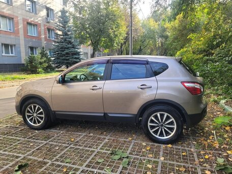 2012 Nissan Qashqai I Рестайлинг, коричневый, 1050000 рублей, вид 3