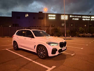 2019 BMW X5 30d IV (G05/G18), белый, 5350000 рублей, вид 1