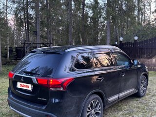2015 Mitsubishi Outlander III Рестайлинг, чёрный, 1280000 рублей, вид 5