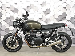 2024 Triumph Speed Twin, серый, 1475000 рублей, вид 4