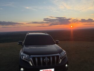 2014 Toyota Land Cruiser Prado 150 Series Рестайлинг 1, чёрный, 3400000 рублей, вид 2