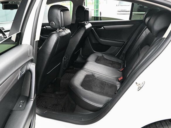 2012 Volkswagen Passat B7, белый, 954000 рублей - вид 10