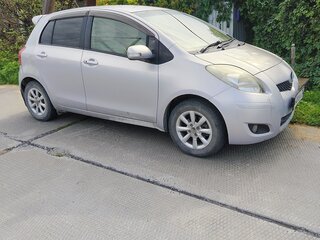 2010 Toyota Vitz II (XP90), фиолетовый, 520000 рублей, вид 2