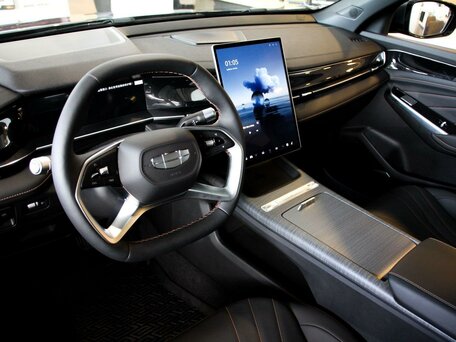 2026 Geely Preface I, серый, 3434990 рублей, вид 4
