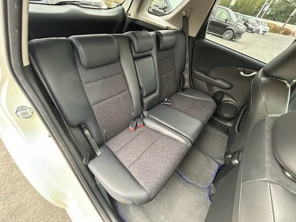 2014 Honda Fit Shuttle I Рестайлинг, белый, 712000 рублей - вид 17
