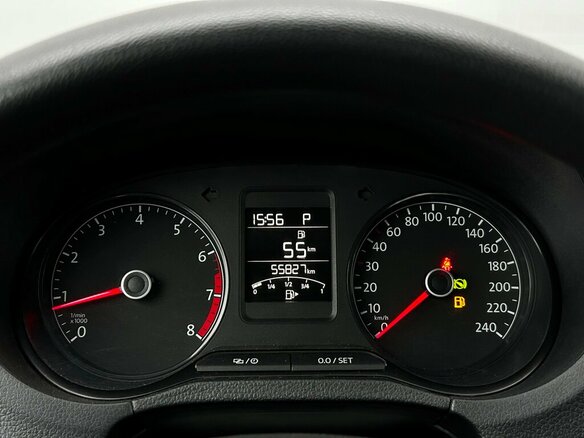 2017 Volkswagen Polo V Рестайлинг, коричневый, 998700 рублей - вид 17