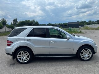 2008 Mercedes-Benz M-Класс 350 II (W164) Рестайлинг, серебристый, 1430000 рублей, вид 2