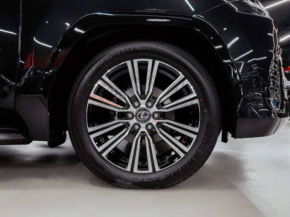 2026 Lexus LX 500d IV, чёрный, 18500000 рублей - вид 7