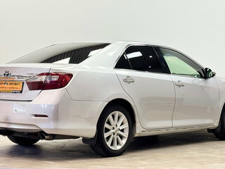 2012 Toyota Camry VII (XV50), серебристый, 1345000 рублей, вид 4