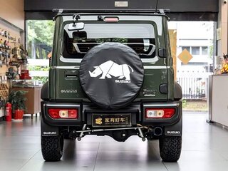 2023 Suzuki Jimny IV, зелёный, 2250000 рублей, вид 2