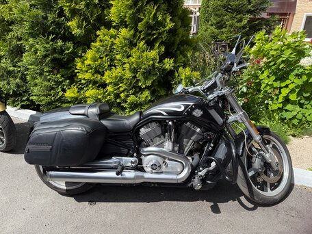 2011 Harley-Davidson V-Rod Muscle, чёрный, 970000 рублей, вид 1