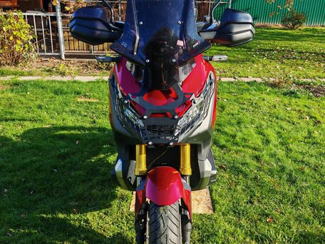 2018 Honda X-ADV, красный, 1100000 рублей, вид 3