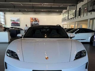 2026 Porsche Taycan GTS Sport Turismo I Рестайлинг, серый, 15180000 рублей, вид 3