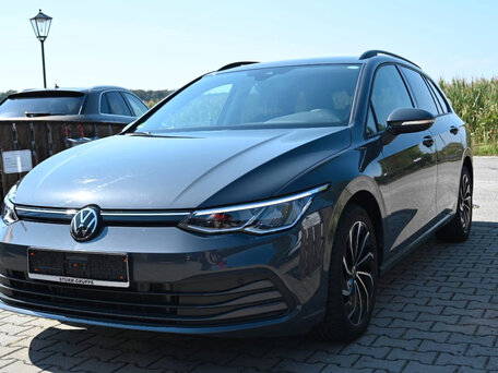 2023 Volkswagen Golf VIII, серый, 3457000 рублей, вид 1