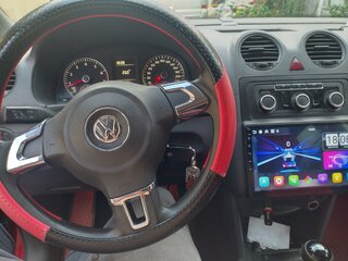 2010 Volkswagen Caddy III Рестайлинг, красный, 850000 рублей, вид 5
