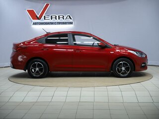 2018 Hyundai Solaris II, красный, 1190000 рублей, вид 4
