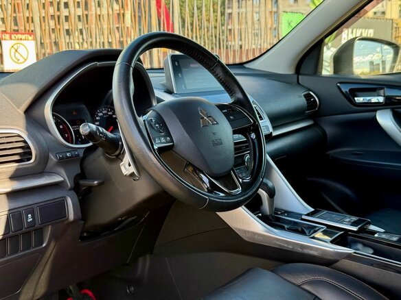 2018 Mitsubishi Eclipse Cross I, серый, 1699000 рублей - вид 14