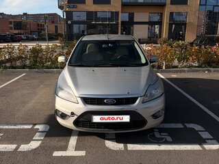 2008 Ford Focus II Рестайлинг, серебристый, 300000 рублей, вид 2