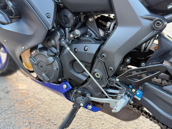 2022 Yamaha YZF-R7, синий, 920000 рублей - вид 10