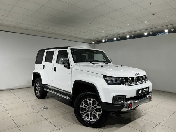 2023 BAIC BJ40 I Рестайлинг, белый - вид 3