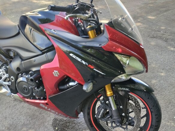 2017 Suzuki GSX-S 1000 F, красный, 700000 рублей - вид 2