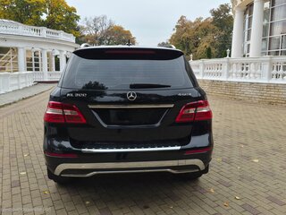 2015 Mercedes-Benz M-Класс 300 III (W166), чёрный, 2700000 рублей, вид 4