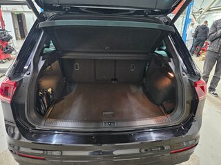 2020 Volkswagen Tiguan II, чёрный, 2650000 рублей, вид 5