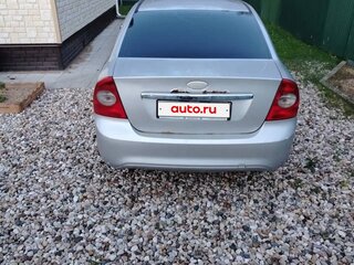 2008 Ford Focus II Рестайлинг, серебристый, 360000 рублей, вид 2