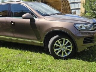2012 Volkswagen Touareg II, коричневый, 1650000 рублей, вид 4