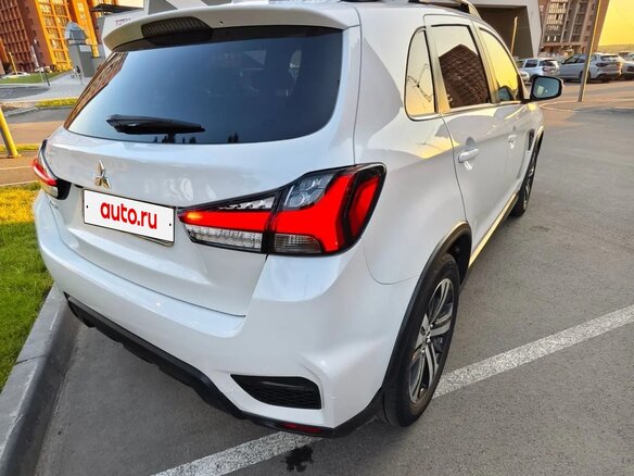 2019 Mitsubishi RVR III Рестайлинг 3, белый, 1799000 рублей - вид 7