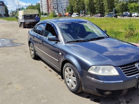 2001 Volkswagen Passat B5 Рестайлинг, чёрный, 380000 рублей, вид 4