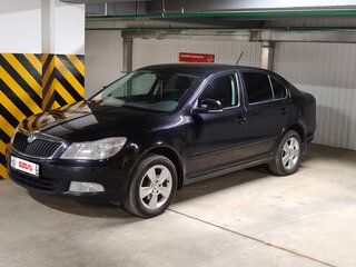 2011 Skoda Octavia II (A5) Рестайлинг, чёрный, 750000 рублей, вид 1