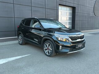 2022 Kia Seltos I, чёрный, 2288000 рублей, вид 3