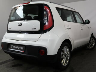 2018 Kia Soul II Рестайлинг, белый, 1299000 рублей, вид 4